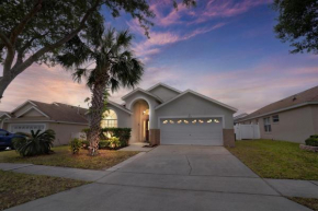 Beautiful Family vacation Home with private pool, Close to Disney! home